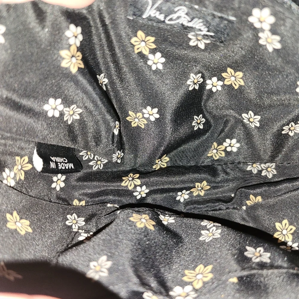 Preowned Vera Bradley‎ black crescent cosmetic bag